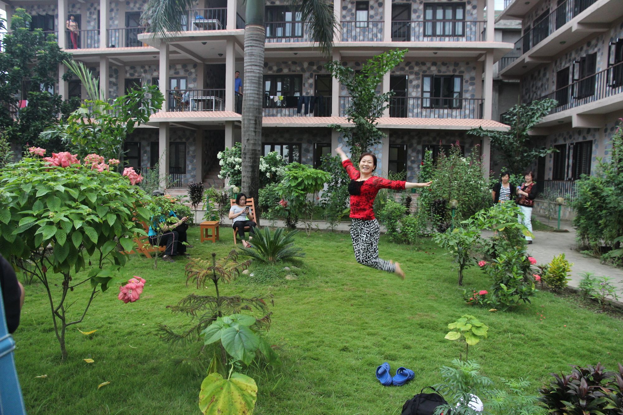 Hotel Jungle Sunset Camp Sauraha Exterior foto